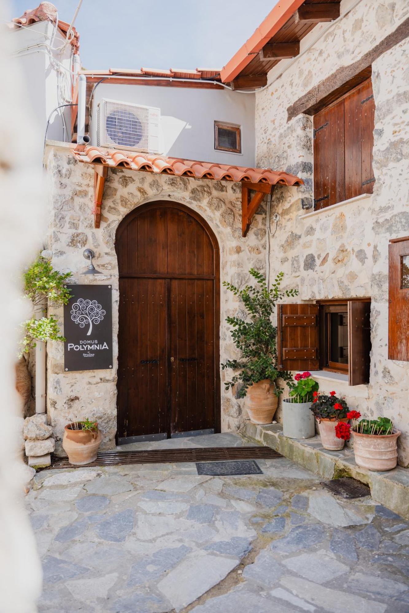 Domus Polymnia, Hospitality At Its Best! Spílion المظهر الخارجي الصورة